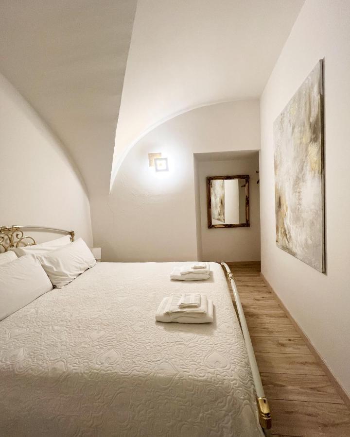 L'Arco Sul Lago • Gold Apartment Castro  Extérieur photo