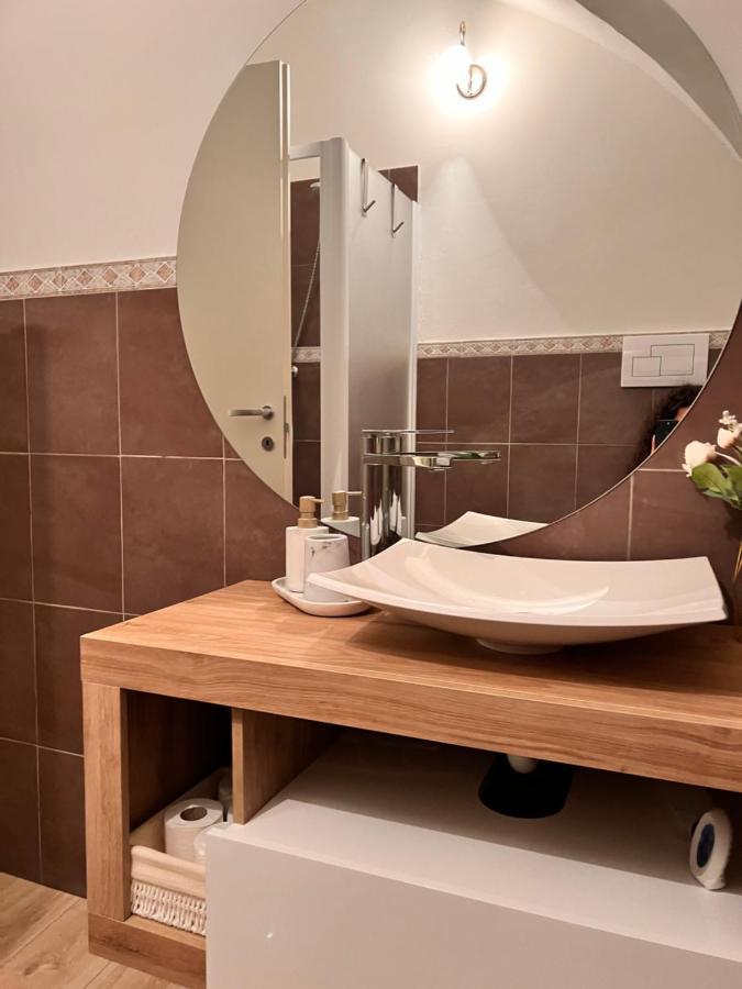 L'Arco Sul Lago • Gold Apartment Castro  Extérieur photo