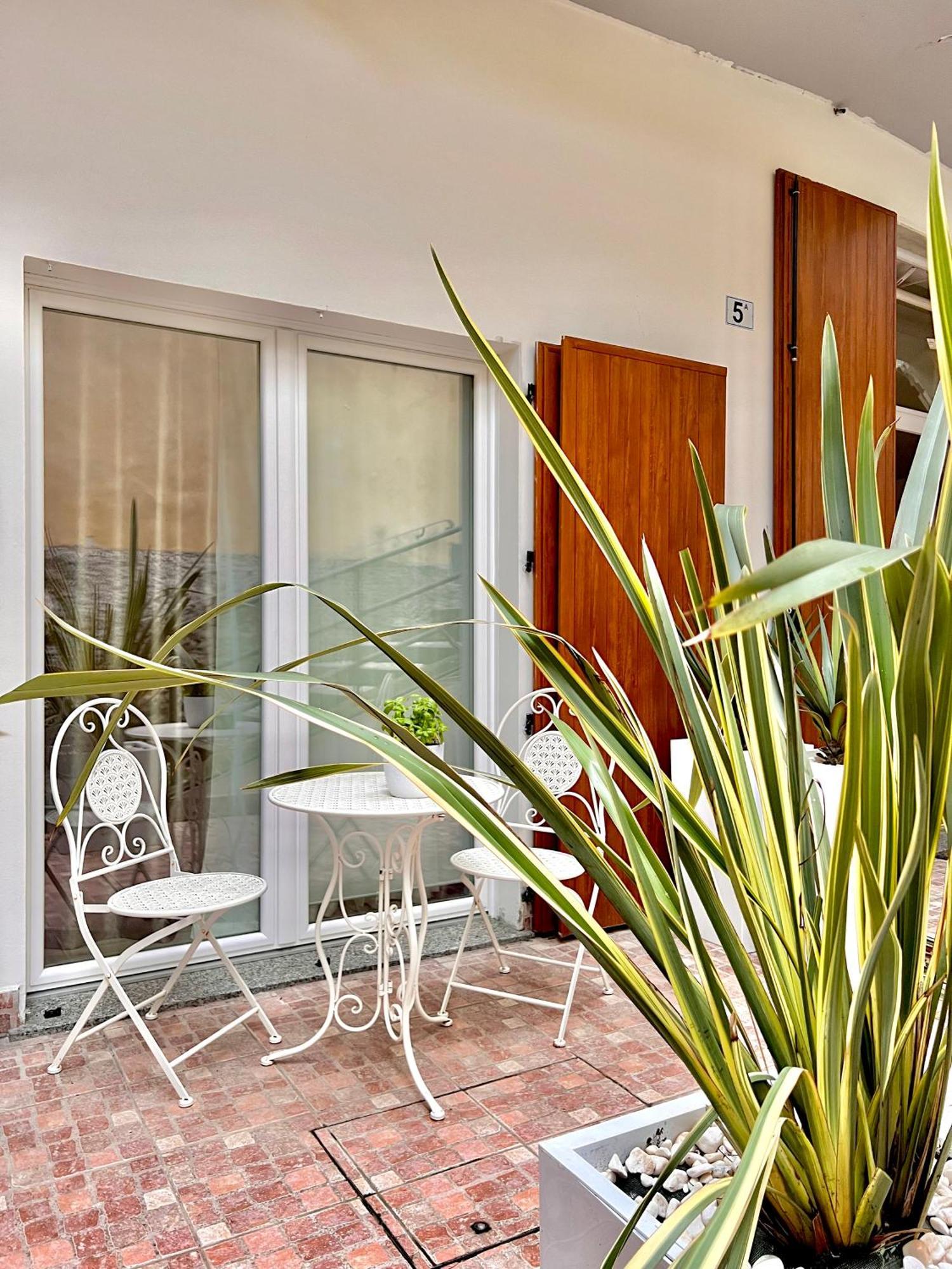 L'Arco Sul Lago • Gold Apartment Castro  Extérieur photo