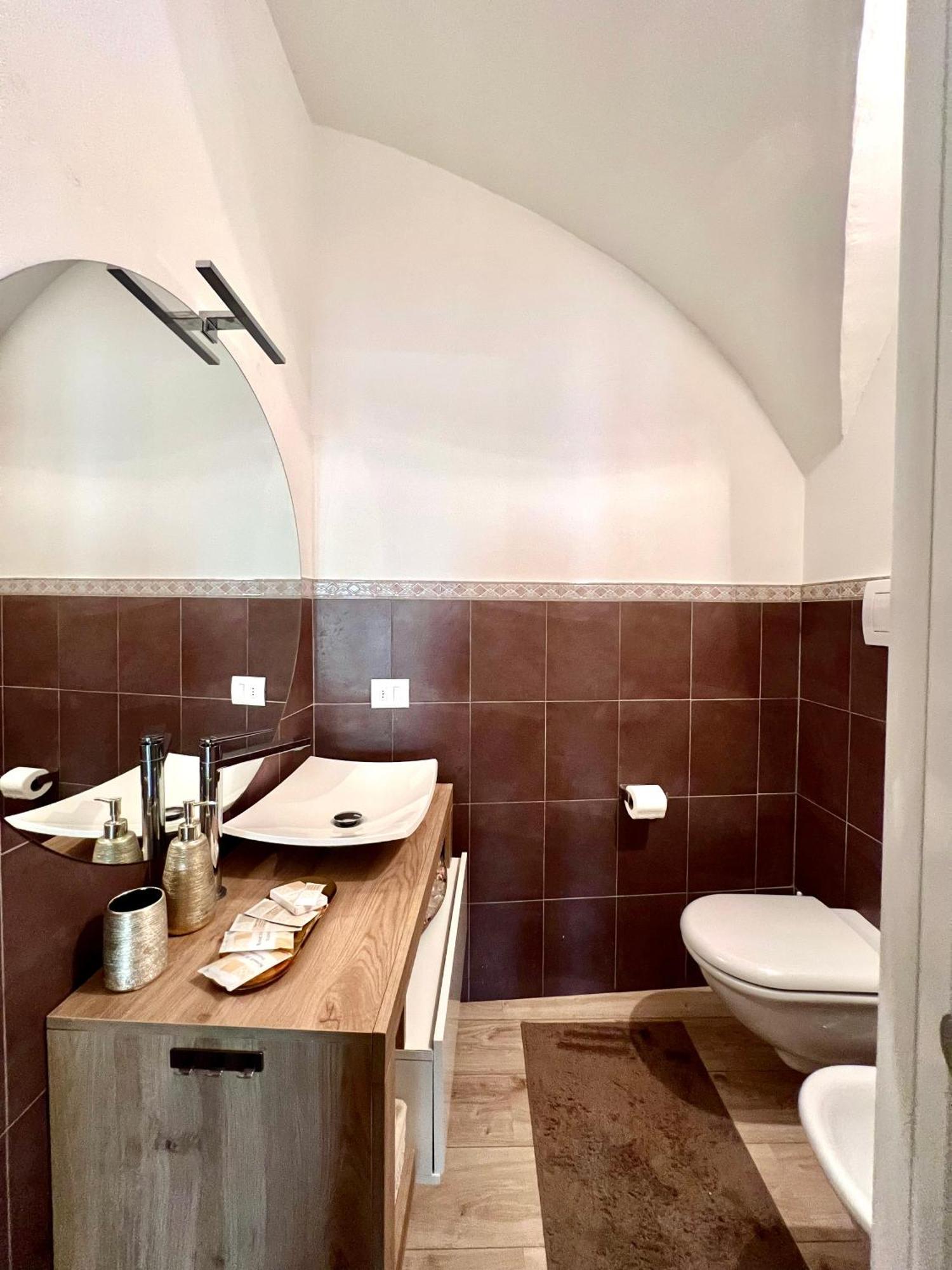 L'Arco Sul Lago • Gold Apartment Castro  Extérieur photo