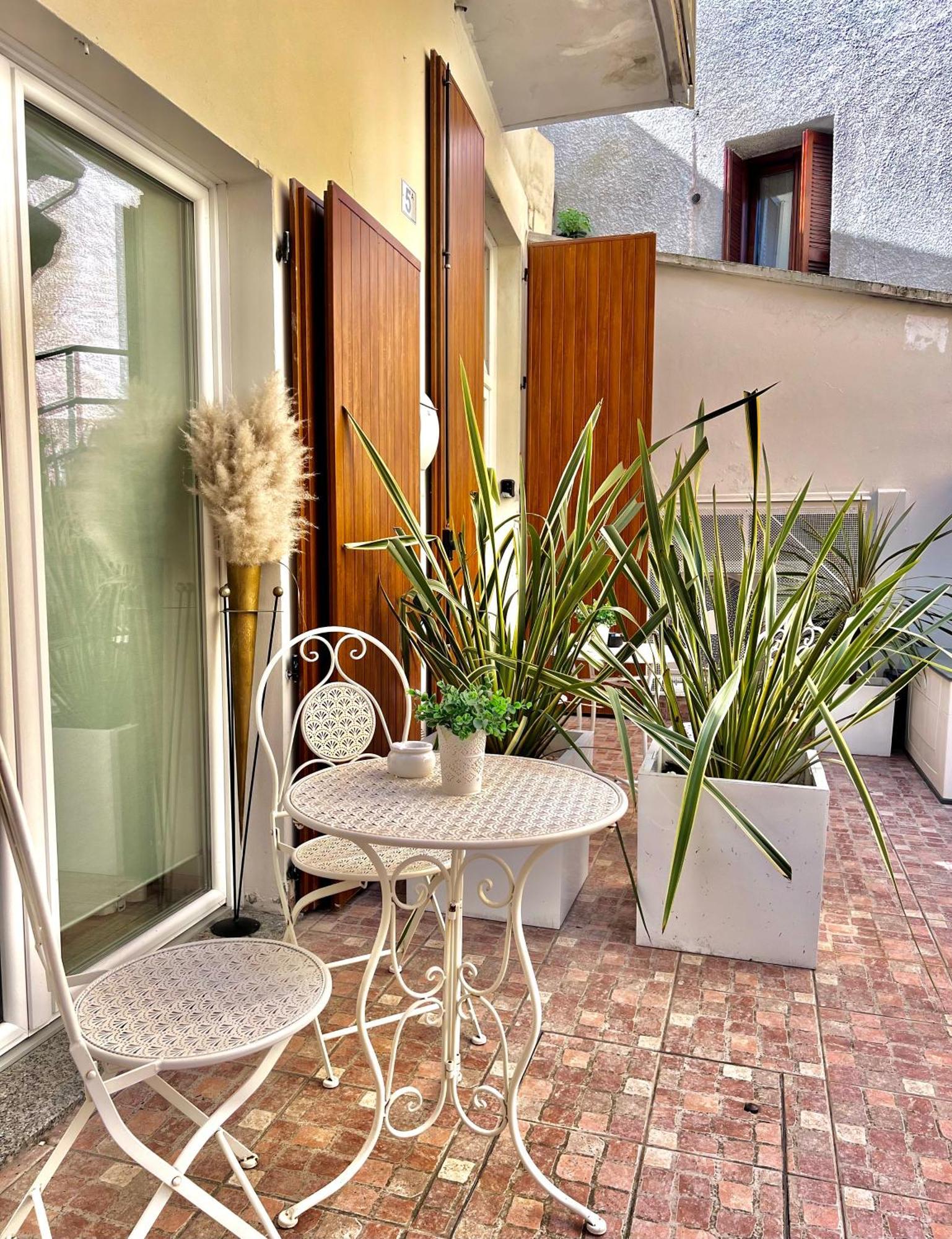L'Arco Sul Lago • Gold Apartment Castro  Extérieur photo